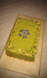 Tavaszi lime-avokádós torta